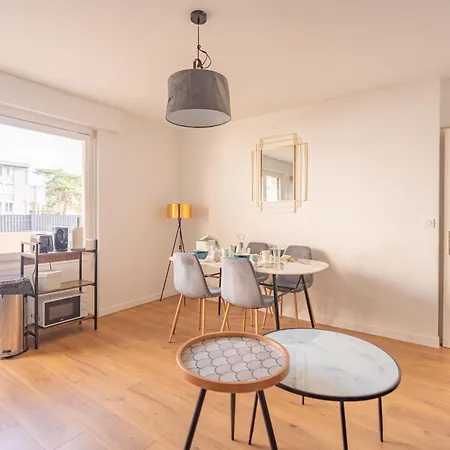 Apartment T2 A Avec Terrasse, Tram 17, Geneve Ambilly