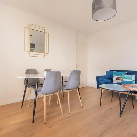 Apartment T2 A Avec Terrasse, Tram 17, Geneve *